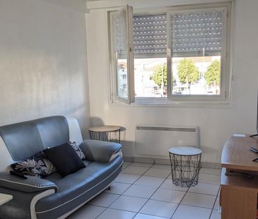 Location Appartement 2 pièces 40m² MONT DE MARSAN 40000 - Photo 3