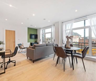 Pyrcroft Road, Chertsey, Surrey, KT16 9RL - Photo 4