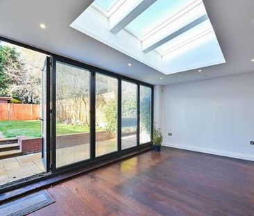 Bowness Crescent, Kingston, SW15 - Photo 6