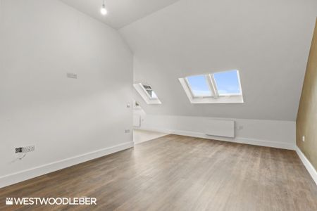 2 bedroom penthouse to rent - Photo 3