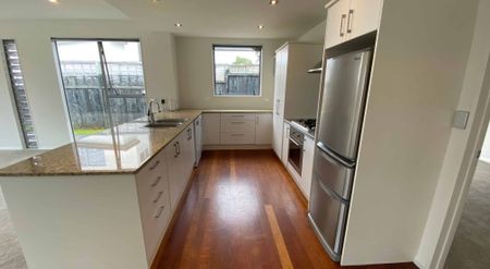 Family Home in Great Location - Photo 5