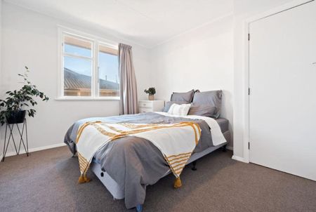 Sunny Two-Bedroom Unit - Photo 5