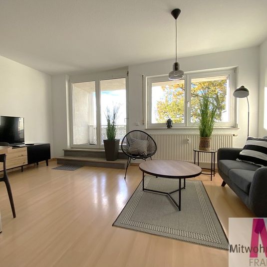 Neu renovierte Wohnung mit Dachterrasse - Photo 1