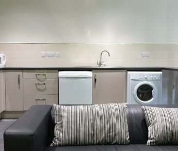Spare Room – Lord Tennyson House - Photo 1