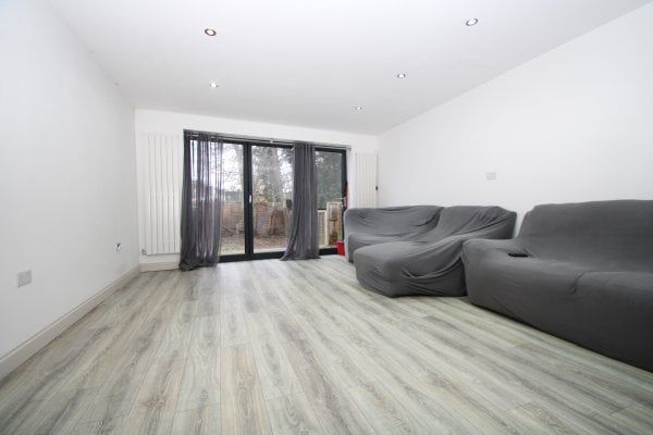 Whitehorse Lane, London, SE25, Property for rent - Photo 1