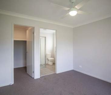 THREE BEDROOM DUPLEX - Photo 2