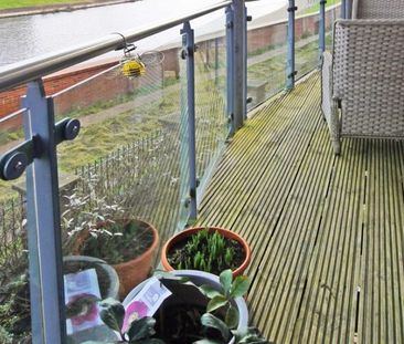 2 bedroom two bedroom quayside apartment to rent - Photo 5