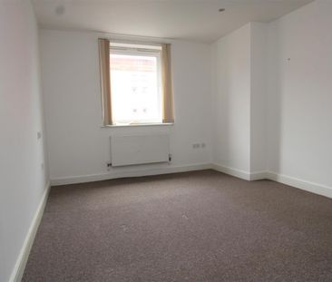 Cubitt Way, Woodston, Peterborough - Photo 6