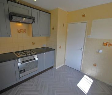 2 bedroom semi-detached bungalow to rent - Photo 6