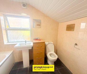 3 bedroom terraced house to rent - Photo 6