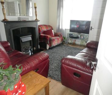 2 bedroom house to rent - Photo 2