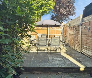 2 bedroom end of terrace house to rent - Photo 5
