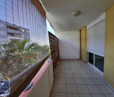 Location Appartement 1 pièce 25m² STE CLOTILDE 97490 - Photo 3