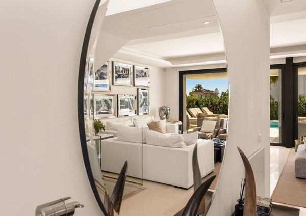 4 bedroom luxury Villa for rent in El Paraíso, Andalusia