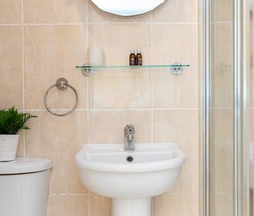 1 Bed Flat, Leinster Gardens, W2 - Photo 4