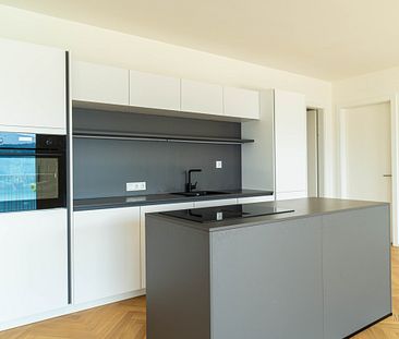 Erstbezug! Stylische Wohnung mit Privatsphäre und Seeblick in bester Lage zur Miete! - Photo 1