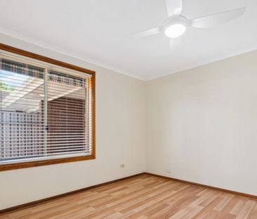 3 Bedroom Homette - Great Location - Photo 6