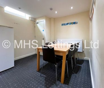 Room 6, 217 Woodhouse Street, Leeds, LS6 2NY - Photo 4