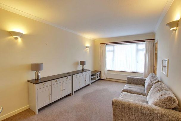 2 bedroom semi-detached bungalow to rent - Photo 1