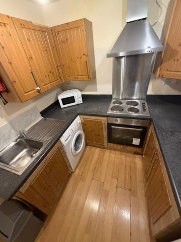 1 bedroom flat to rent - Photo 4