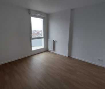 location Appartement T2 DE 41.1m² À BEZONS - Photo 6