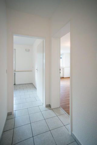 ** PROVISIONSFREI MIETEN ** Sonnige 3-Zimmerwohnung im EG mit Loggia - Photo 5
