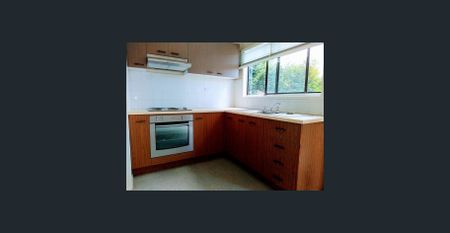 2 Pera Place, Fairfield West, NSW 2165 - Photo 3