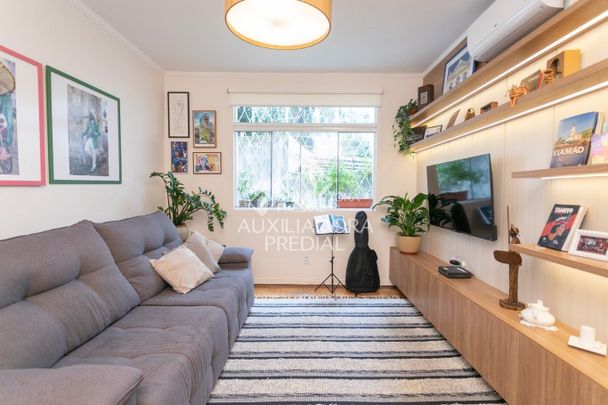 Apartamento com 2 quartos e 76m² para alugar em Rio Branco, Porto Alegre. - Foto 1