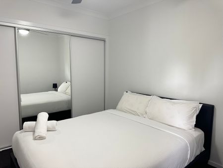 Stylish Fully Furnished Stafford Apartment with Prime Location - Photo 3