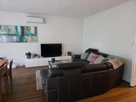 Brighton East - Photo 2