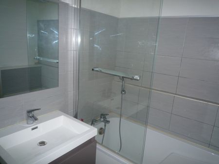 Appartement à louer 2 pièces - Photo 2