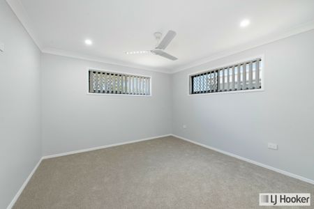 LIVE THE COASTAL DREAM ON SYLVAN DRIVE - Photo 4