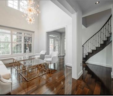 For Lease - 87 Great Lakes Boulevard, Oakville, Ontario - Photo 1