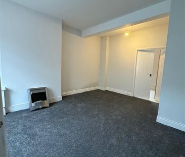 2 bed terraced house to rent in Harley Street, Burnley, BB12 - Photo 4