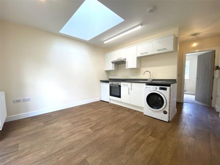 1 bedroom bungalow to rent - Photo 3