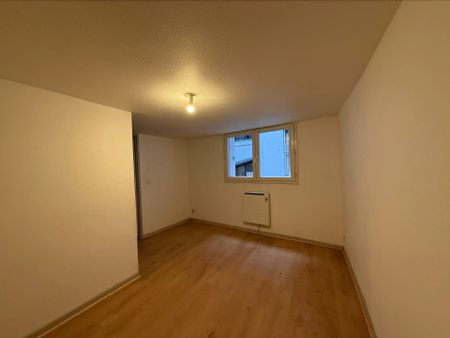Location Appartement 4 pièces 70m² GRENOBLE 38000 - Photo 3