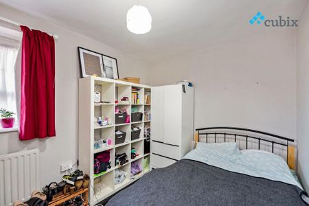 3 bedroom flat to rent - Photo 2