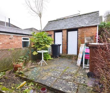 2 bedroom semi-detached house to rent - Photo 6