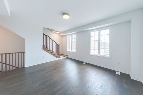 For Lease - 3028 Merrick Road, Oakville, Ontario - Photo 1