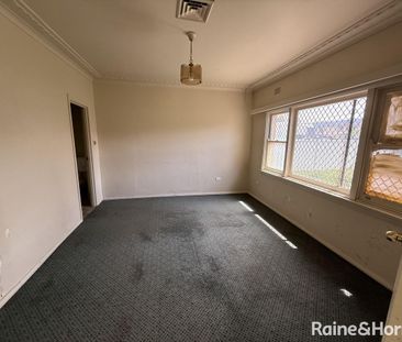 Residential Accommodation with a Flexible Floor Plan - Suit Mining ... - Photo 4