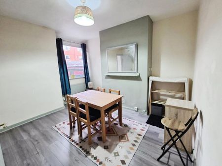 2 bedroom terraced house to rent - Photo 3