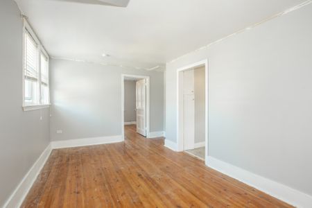 43 River Rd, Welland - 2 Bedroom Upper Unit - Photo 3