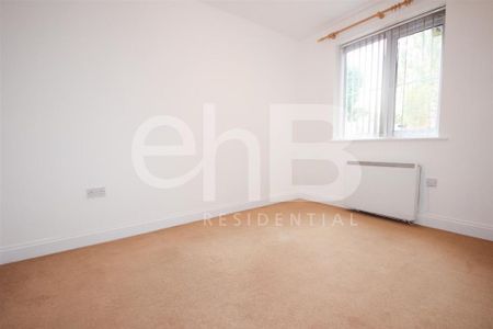 2 bedroom flat to rent - Photo 3