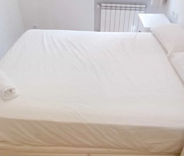 Piso de alquiler en Calle de Francisca Calonge, Valdeacederas - Photo 5