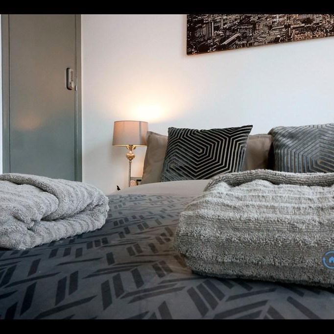 Studio to rent - Photo 1