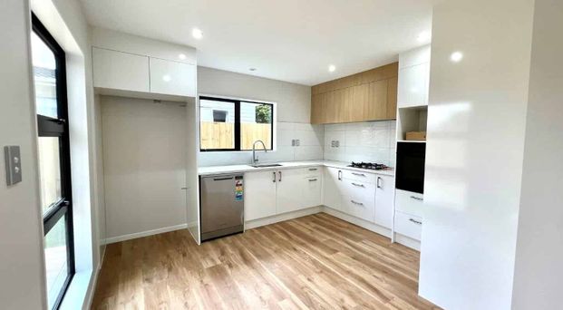 Modern Townhouse - Photo 1