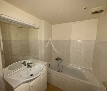 Location Appartement 3 pièces 56m² NICE 06100 - Photo 4