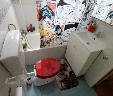 Apartamento T2 sem móveis para arrendamento em Paço de Arcos. - Photo 5