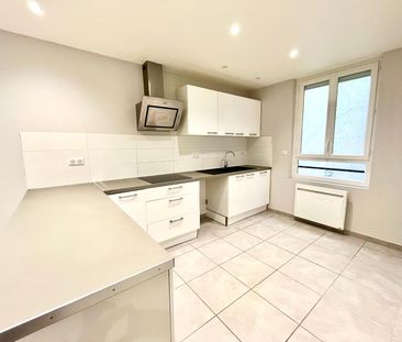 Location Maison 6 pièces 146m² BRIVE LA GAILLARDE 19100 - Photo 6