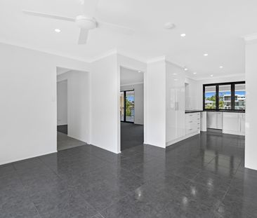 13 Kurrawa Avenue, Mermaid Waters QLD 4218 - House For Rent | Domain - Photo 3